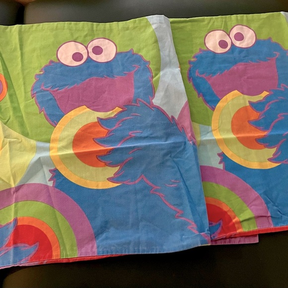 (2) Cookie Monster & Elmo! (2) Sesame Street Two-Sided Queen Pillowcases - Picture 4 of 5